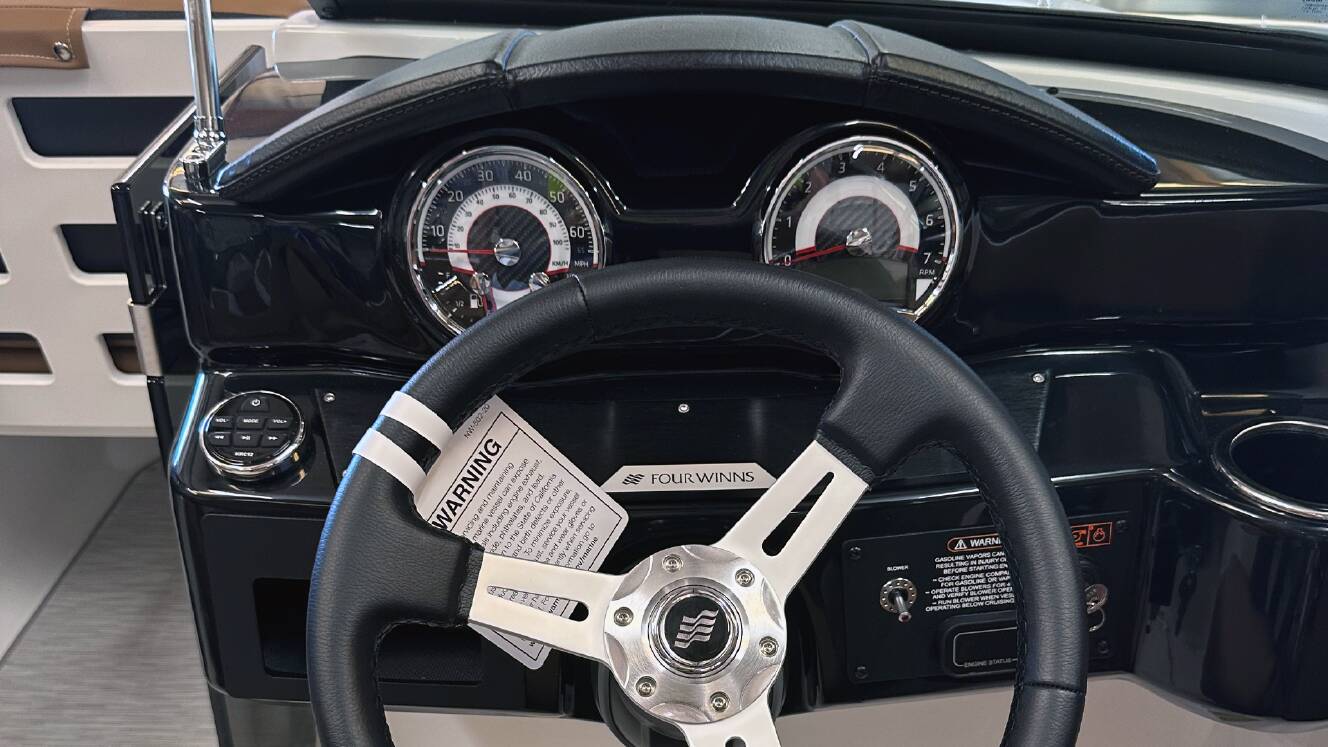 A photo of this 2027 Four Winns HD SERIES