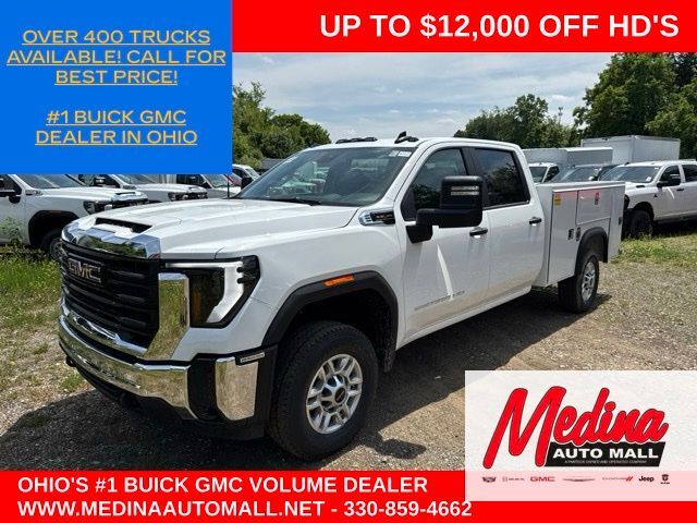 2026 GMC SIERRA in Medina, OH