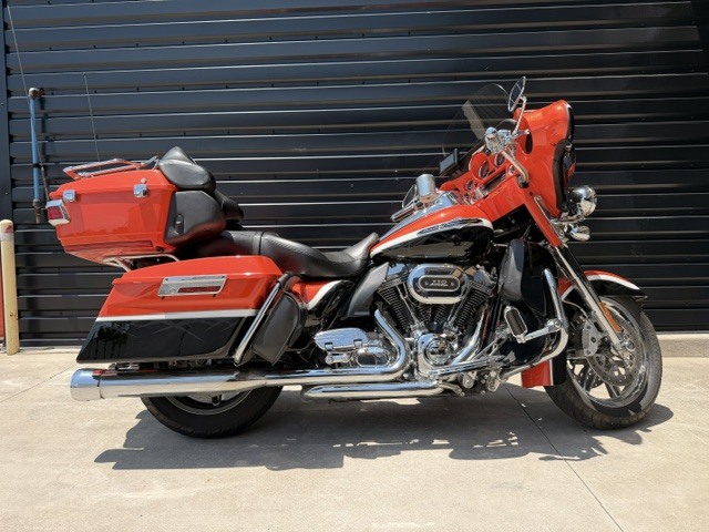 2012 Harley-Davidson ELECTRA GLIDE CVO ULTRA CLASSIC CVO ULTRA CLASSIC in Tulsa, OK
