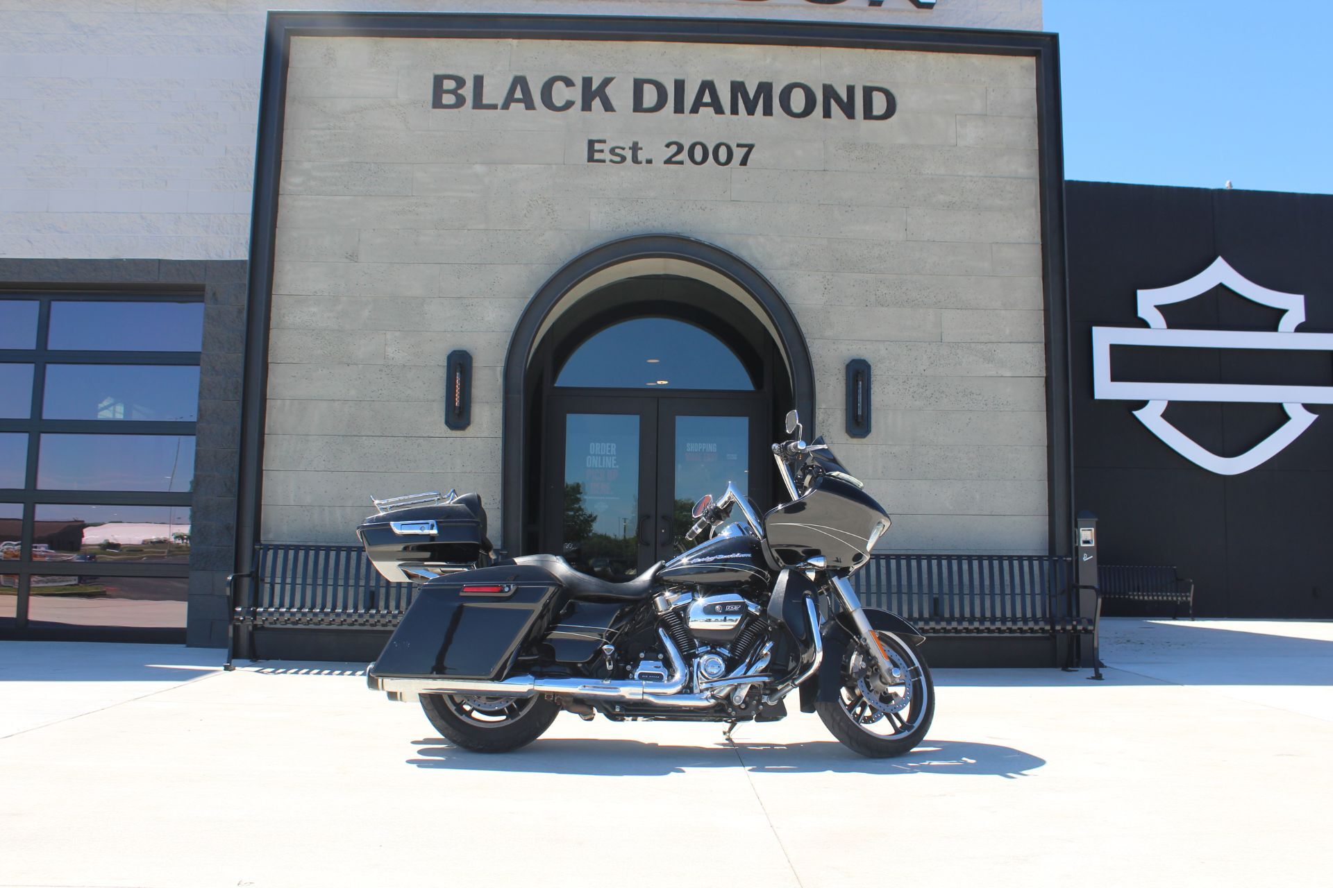 2017 Harley-Davidson Road Glide® Special SPECIAL FLTRXS in Marion, IL