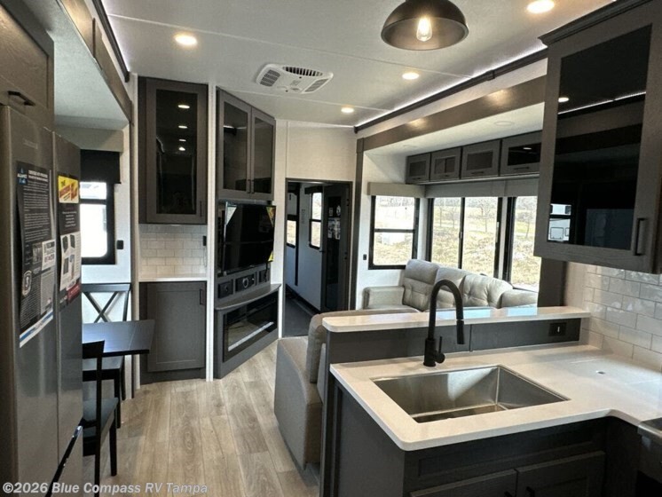 2025 Alliance Rv VALOR 44V14 in maryville TN