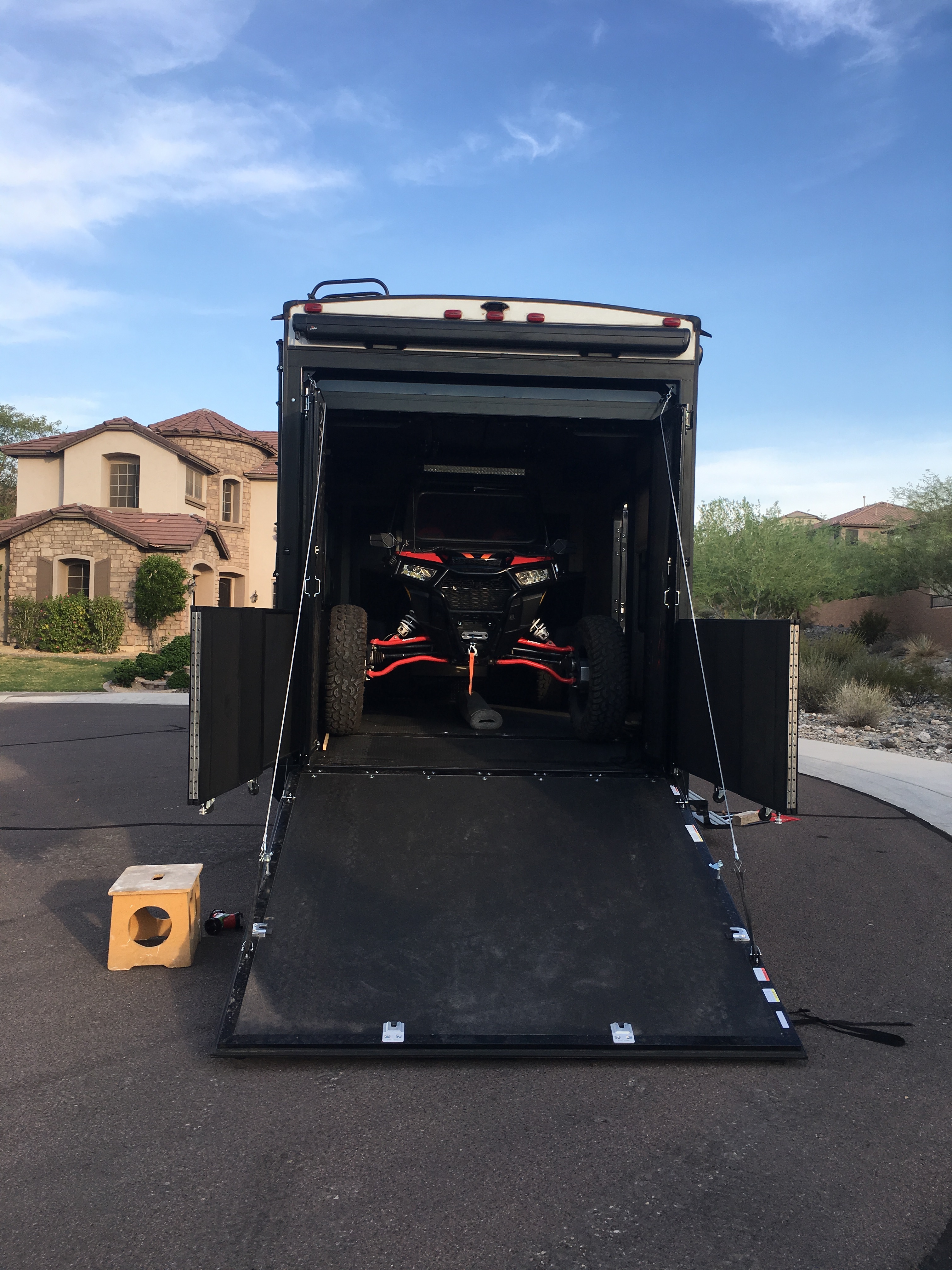 2018 Grand Design MOMENTUM M-CLASS 388M in peoria AZ