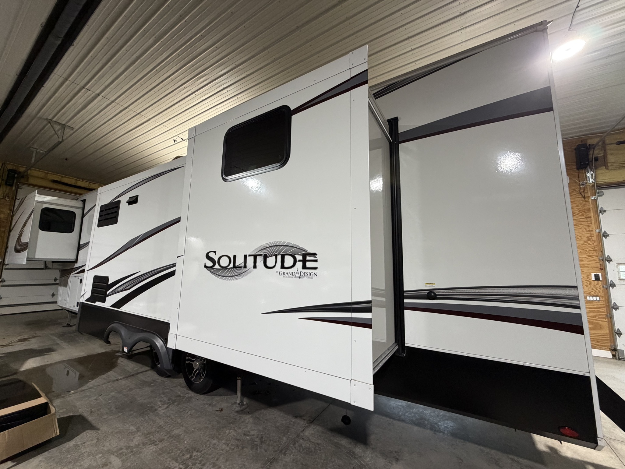 2022 Grand Design SOLITUDE 3950BH in ortonville MI