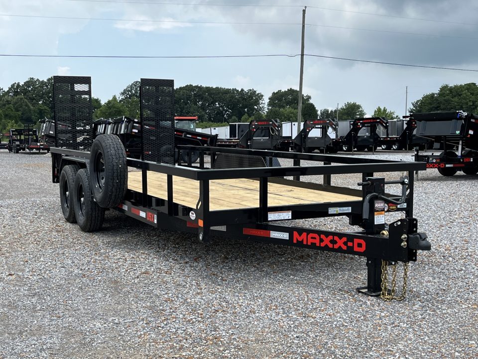 2027 MAXX-D U5X8320 in Dexter, KY