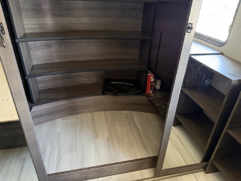 2021 GRAND DESIGN SOLITUDE S-CLASS 3704BH