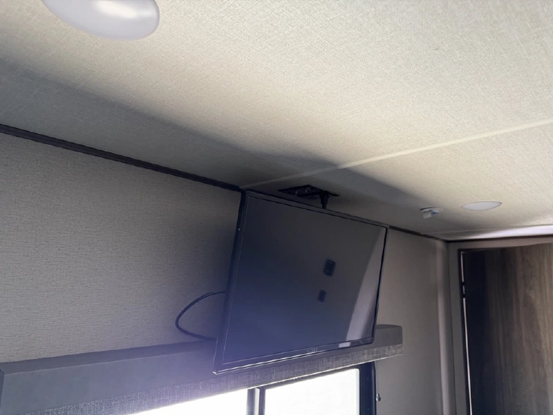 2021 GRAND DESIGN SOLITUDE S-CLASS 3704BH