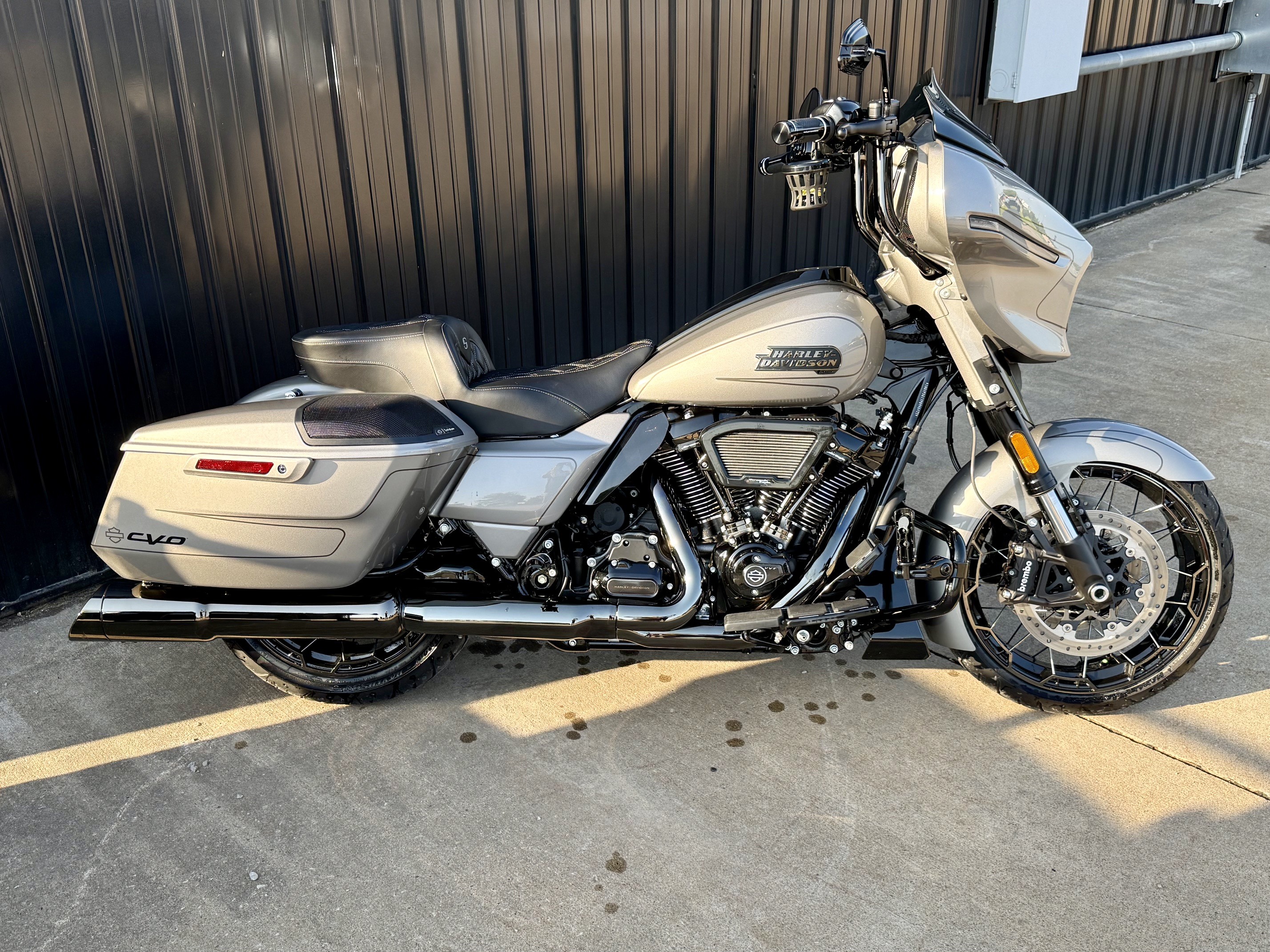 Harley-Davidson Street Glide Cvo Motorcycles For Sale Near Apache