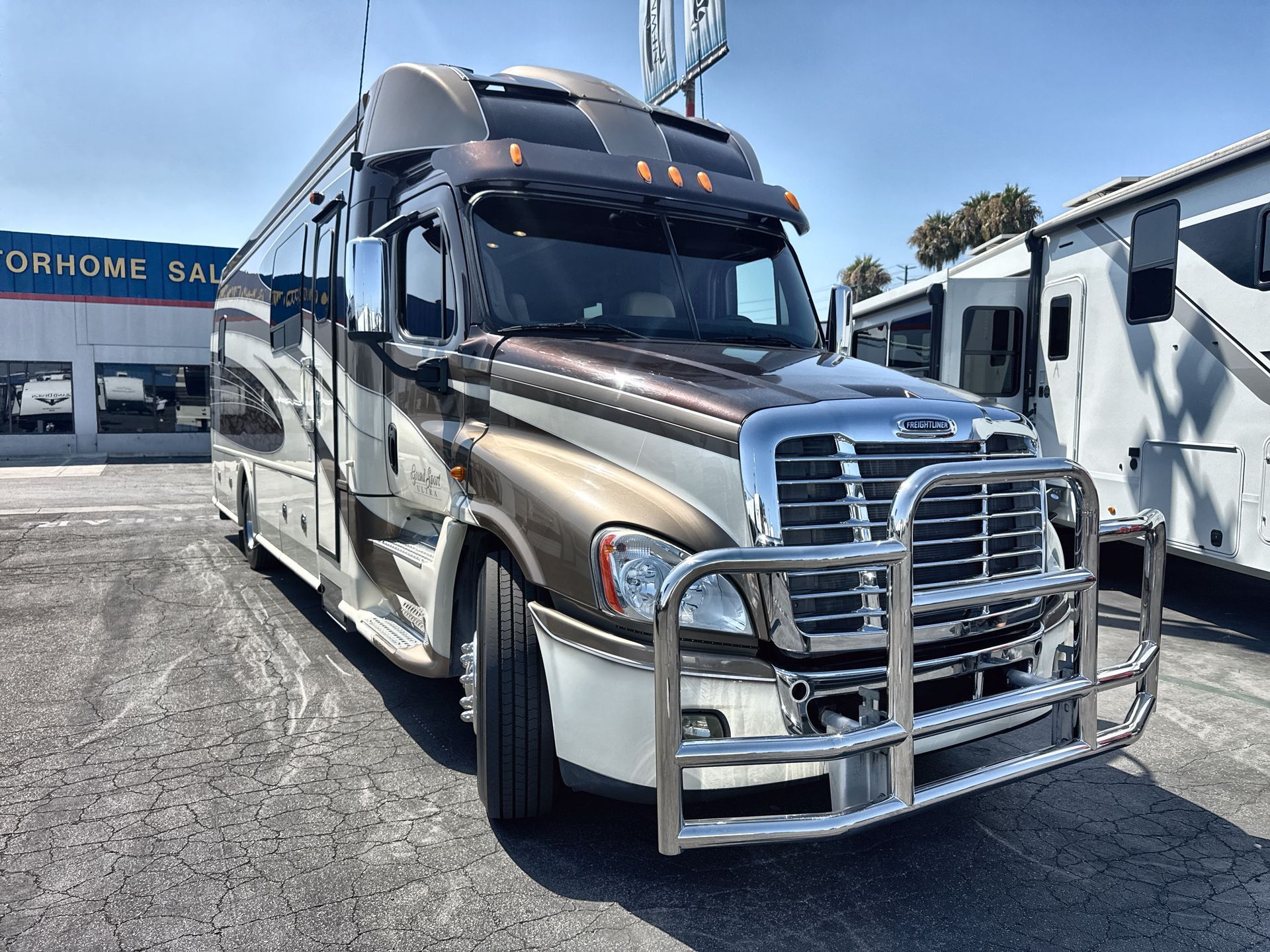 2013 Dynamax Corp GRAND SPORT ULTRA  in santa fe springs CA