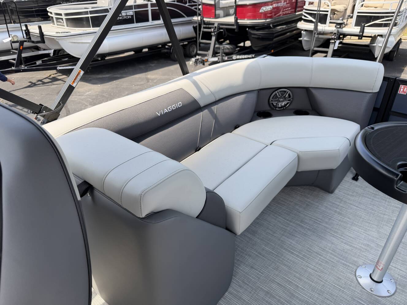 A photo of this 2027 Viaggio Lago V-22U