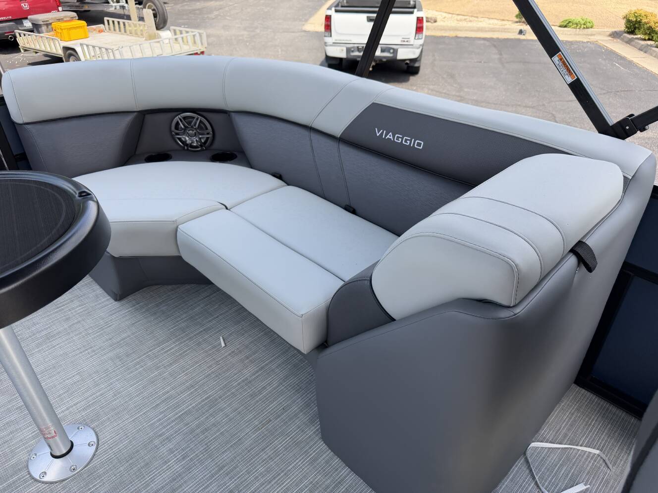 A photo of this 2027 Viaggio Lago V-22U