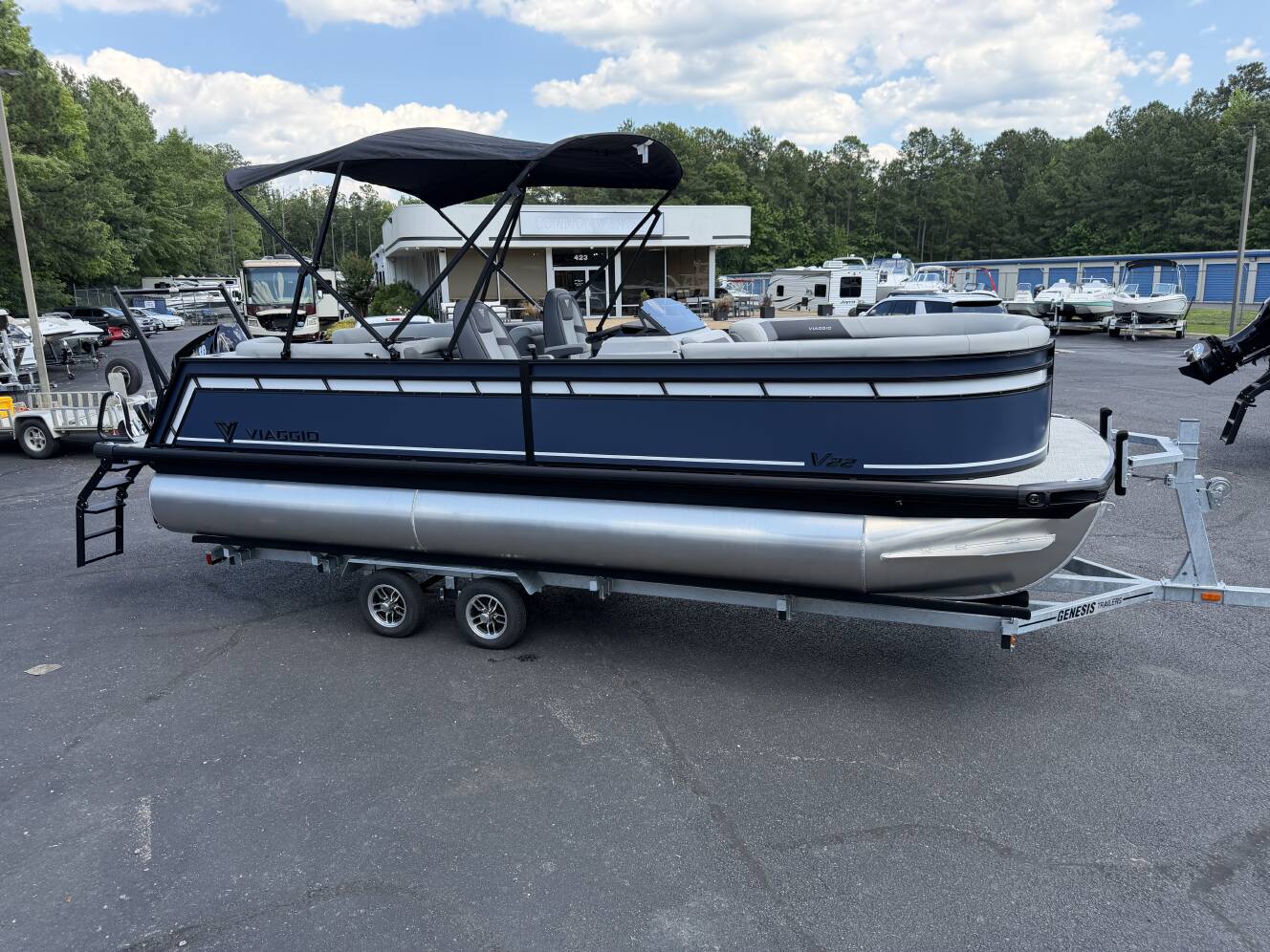 A photo of this 2027 Viaggio Lago V-22U