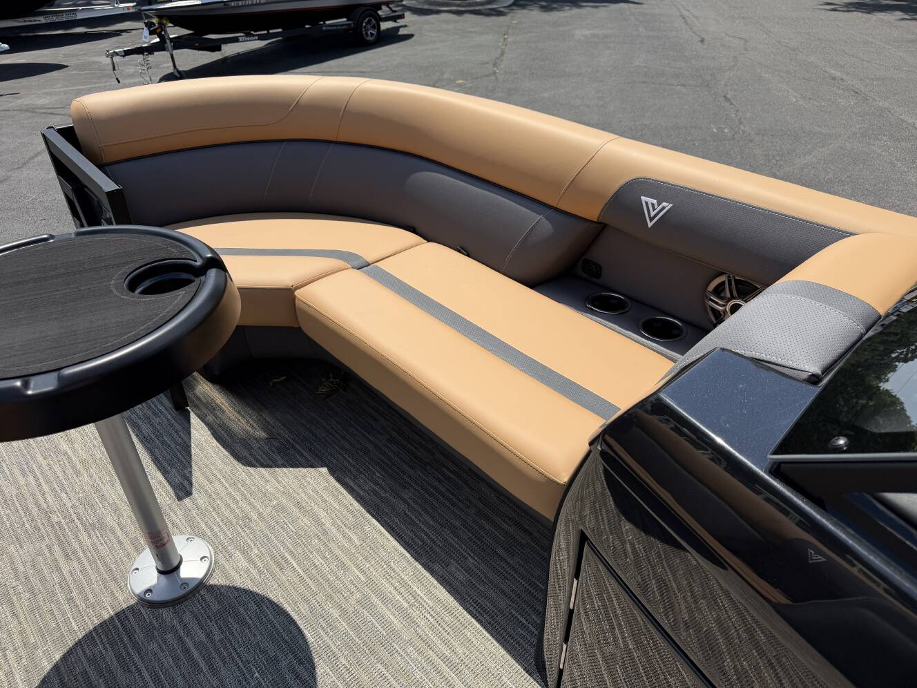 A photo of this 2027 Viaggio Lago X-22S