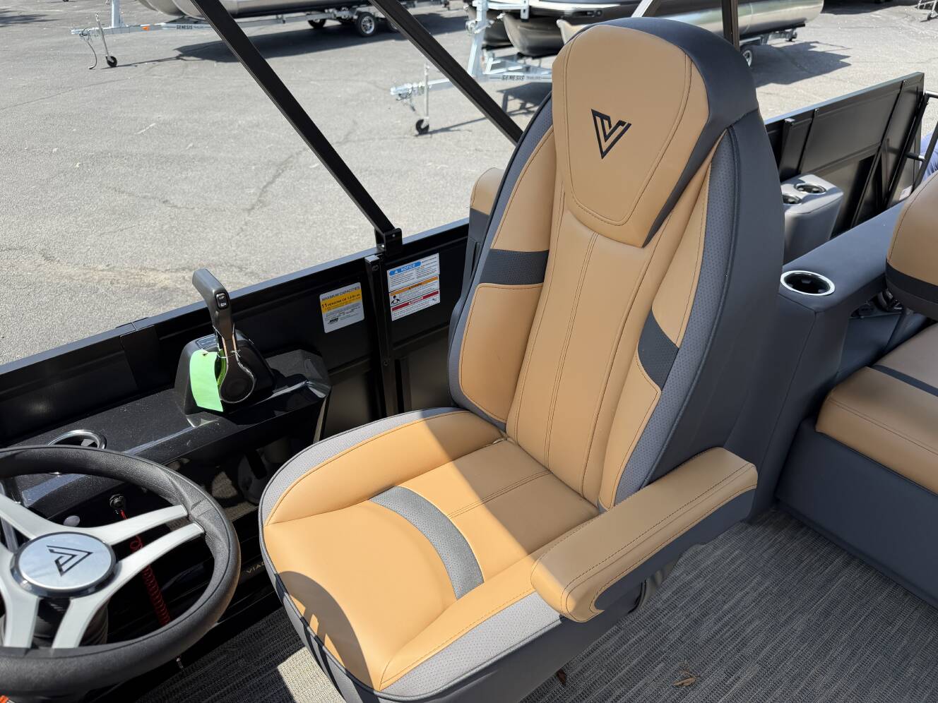 A photo of this 2027 Viaggio Lago X-22S