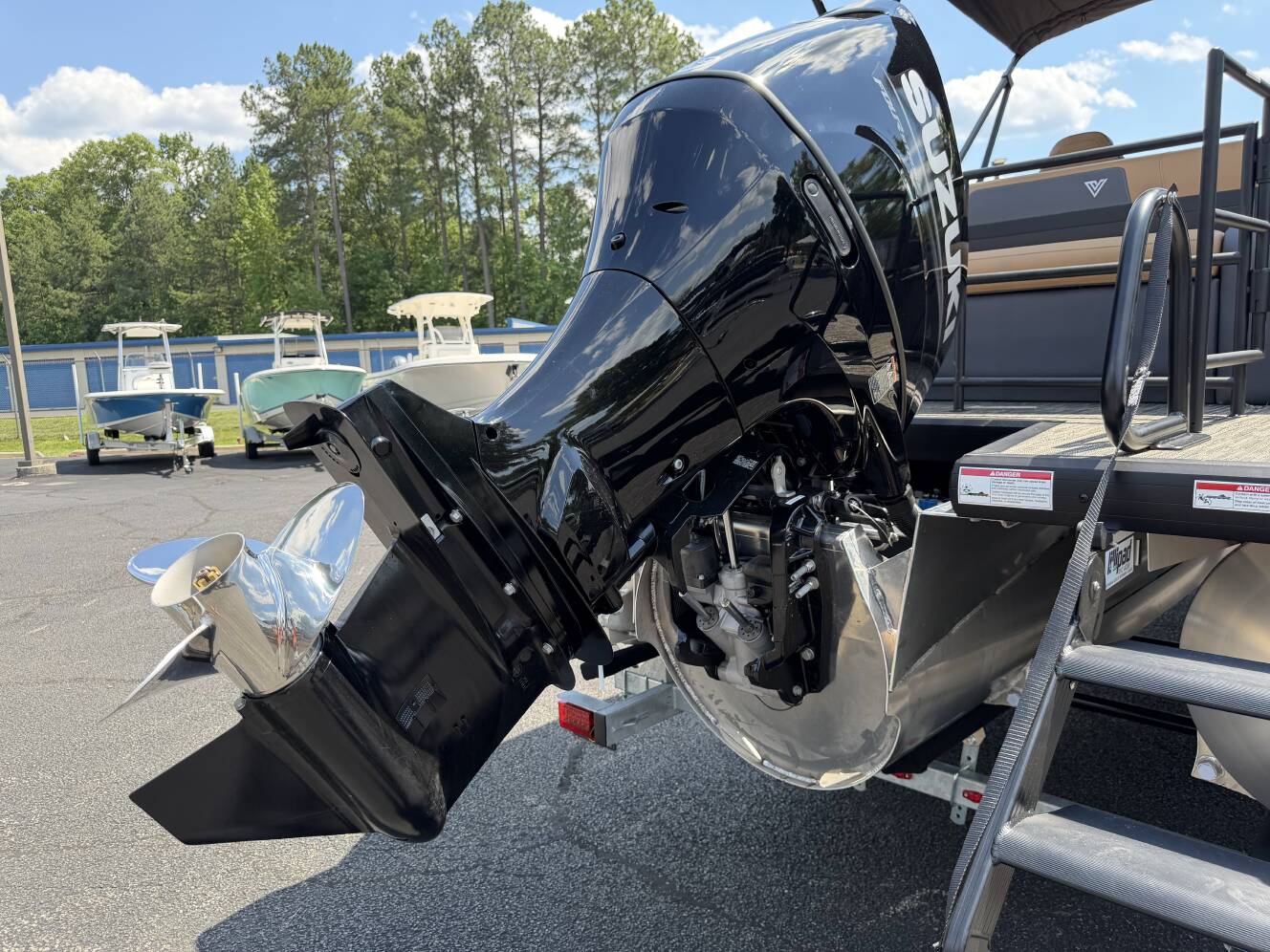 A photo of this 2027 Viaggio Lago X-22S