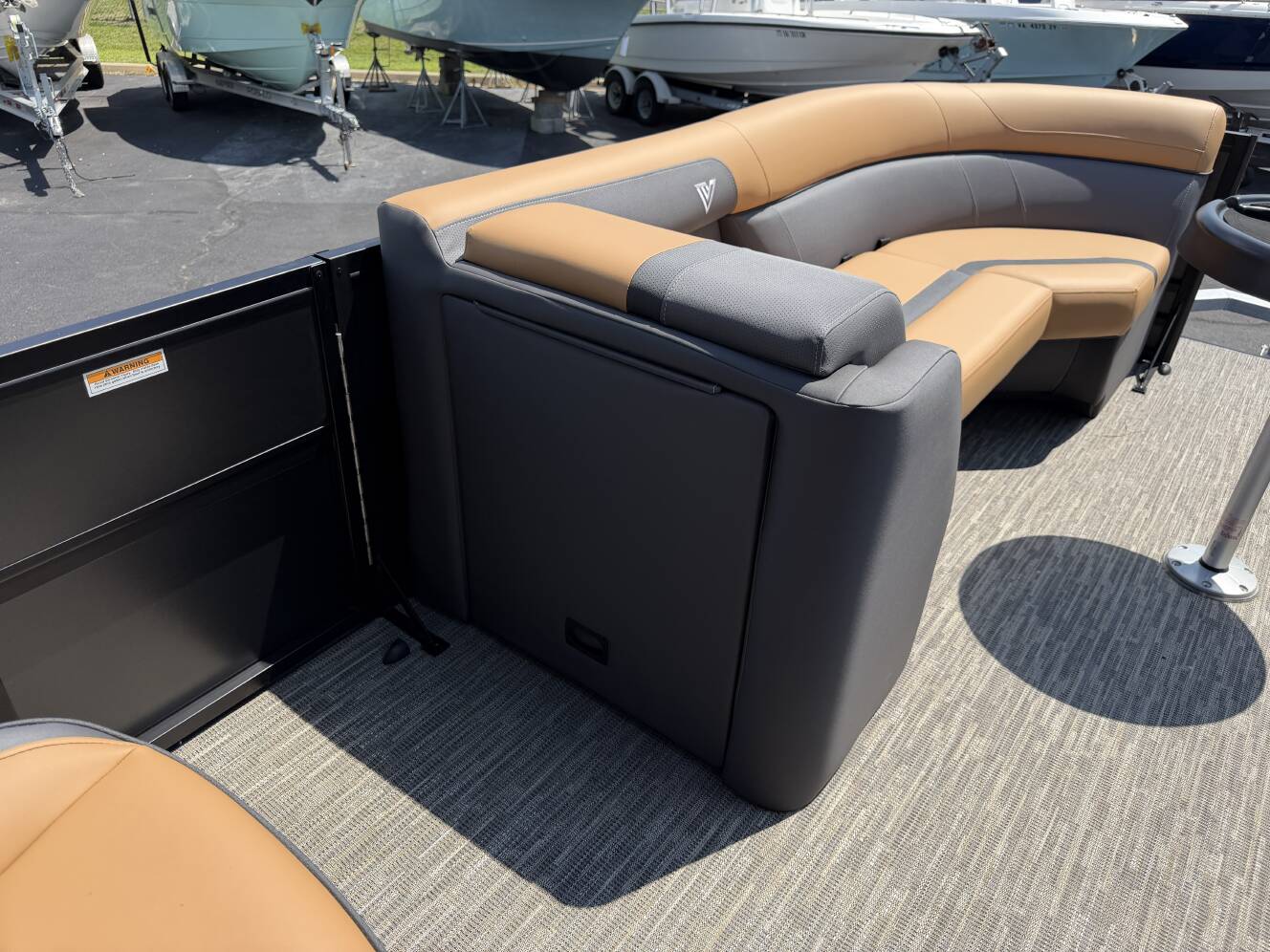 A photo of this 2027 Viaggio Lago X-22S