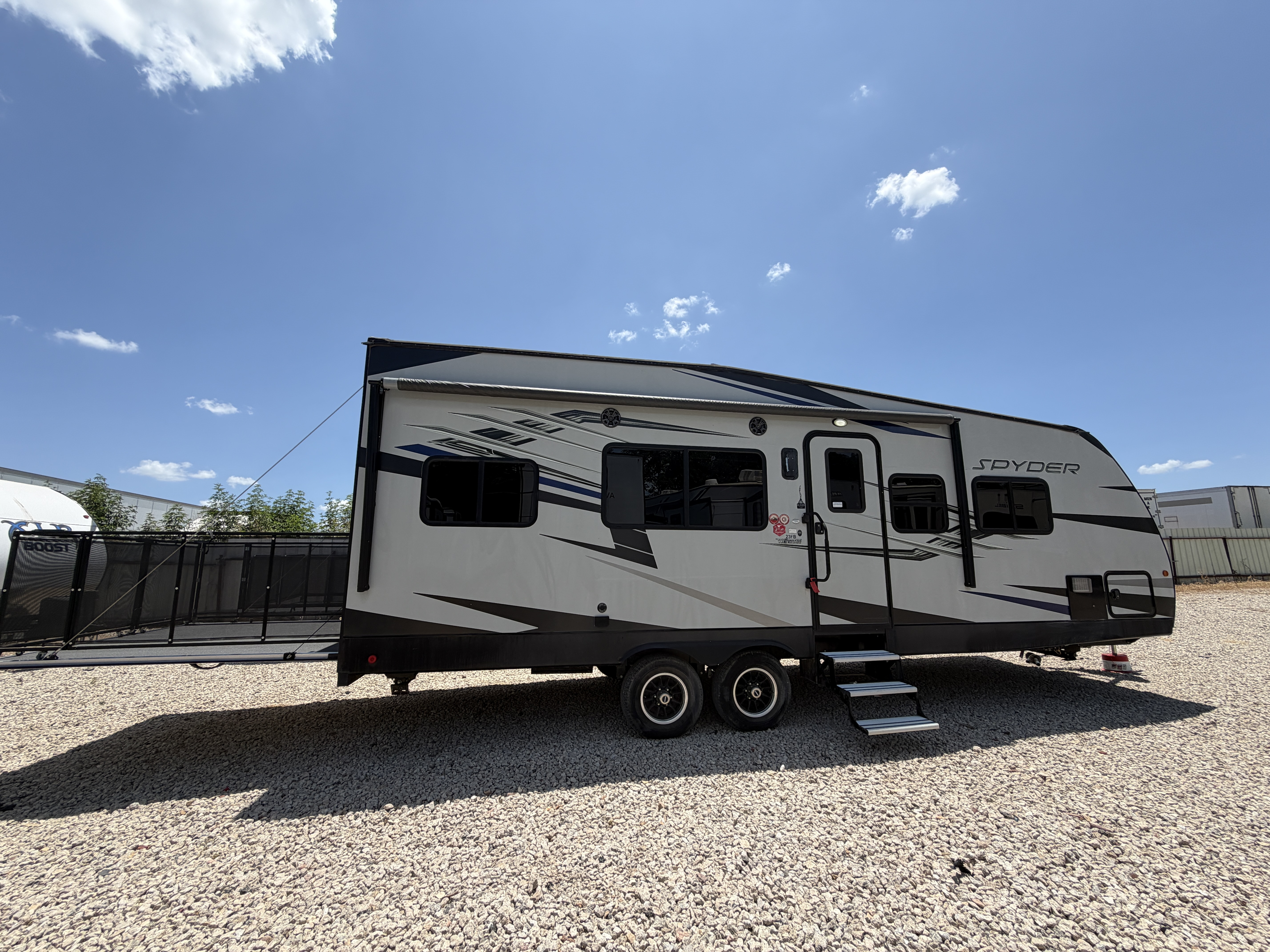 2021 Winnebago SPYDER 23FB Travel Trailer Toy Hauler RV