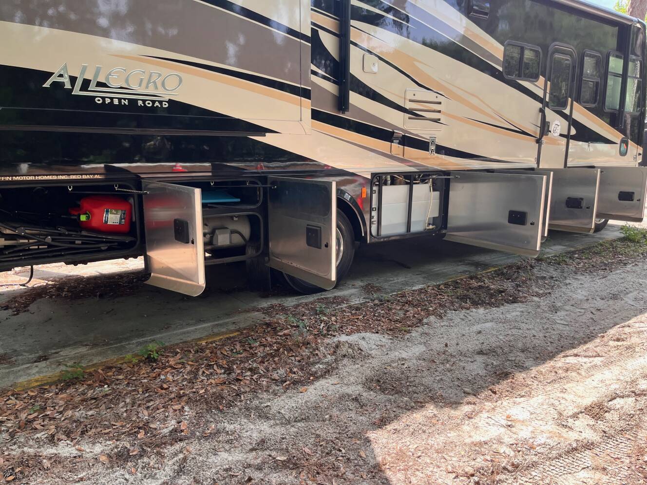 A photo of this 2012 Tiffin Motorhomes ALLEGRO OPEN ROAD 32CA