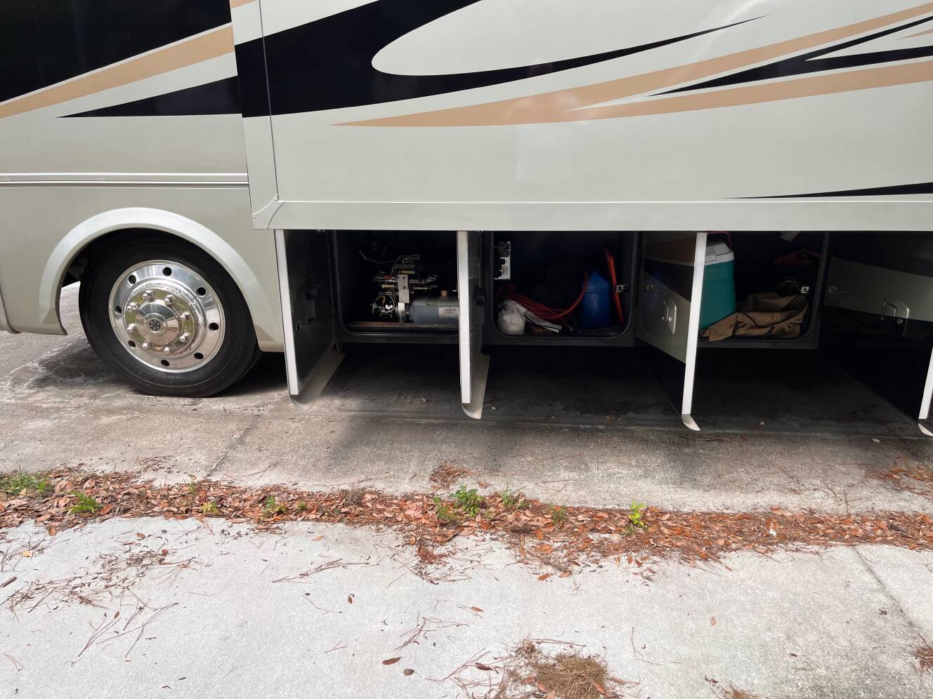 A photo of this 2012 Tiffin Motorhomes ALLEGRO OPEN ROAD 32CA
