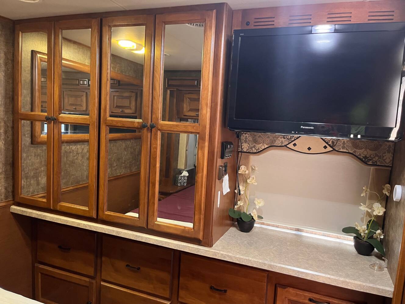 A photo of this 2012 Tiffin Motorhomes ALLEGRO OPEN ROAD 32CA