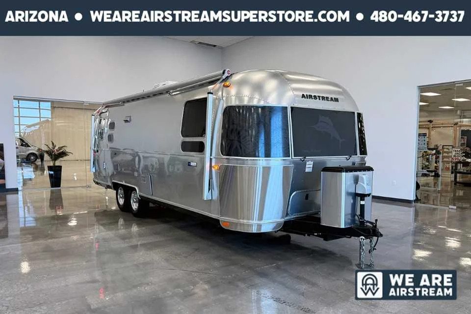 2019 Airstream TOMMY BAHAMA 27FB RV
