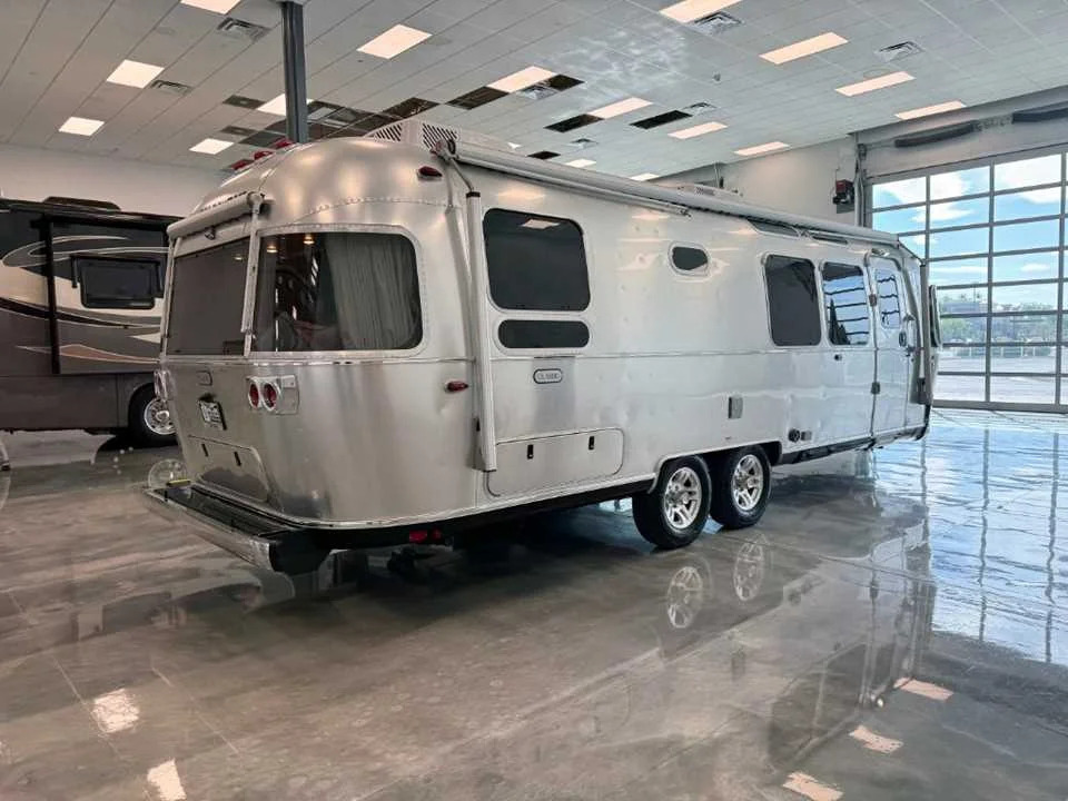 2026 Airstream CLASSIC 28RBT in chandler AZ