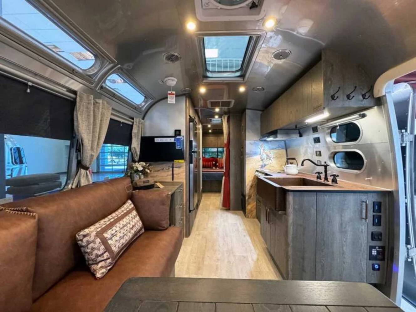 A photo of this 2026 Airstream STETSON 6666 27FBQ HATCH