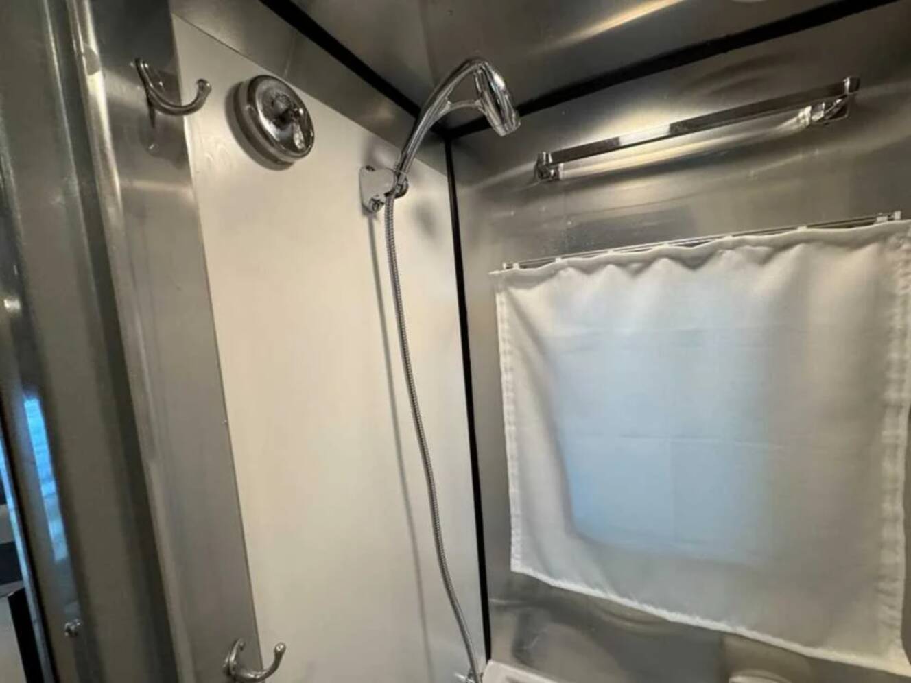 A photo of this 2026 Airstream BASECAMP 20XE