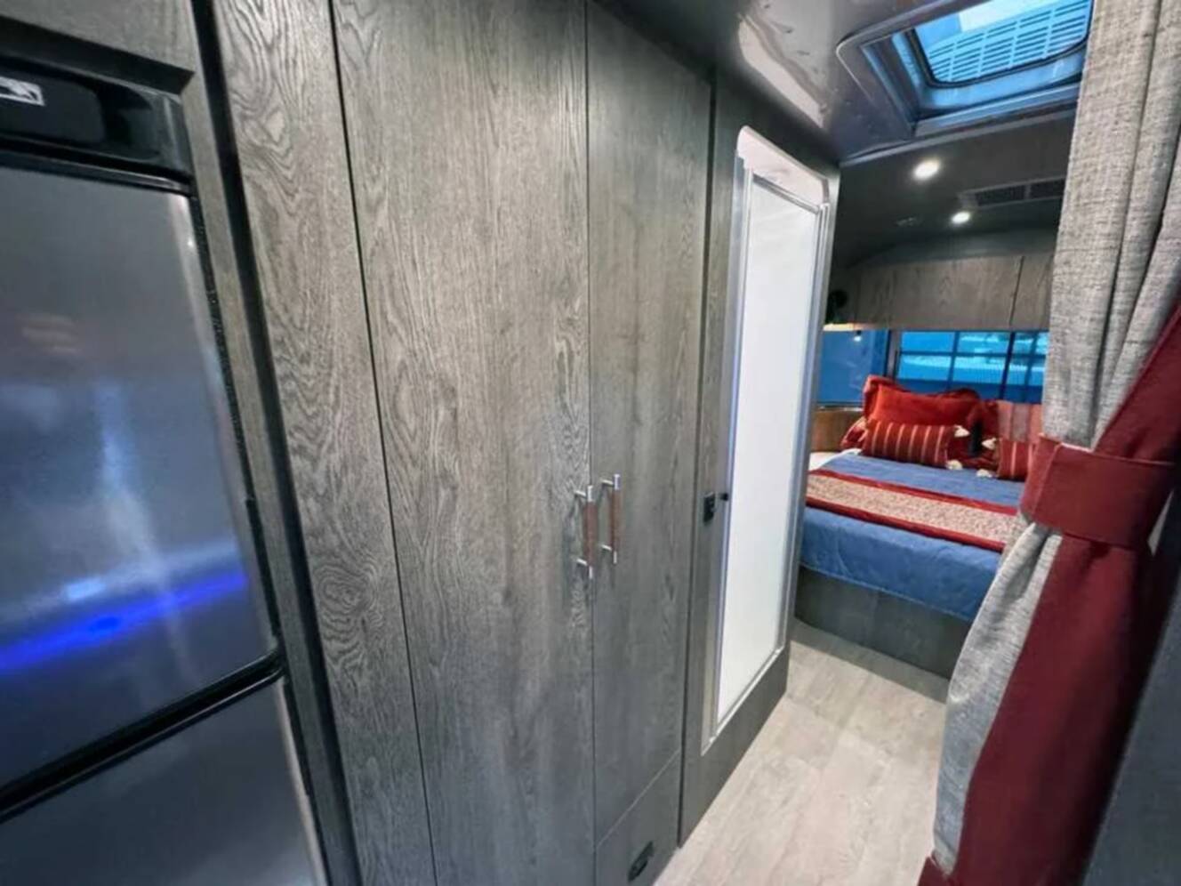A photo of this 2026 Airstream STETSON 6666 27FBQ HATCH