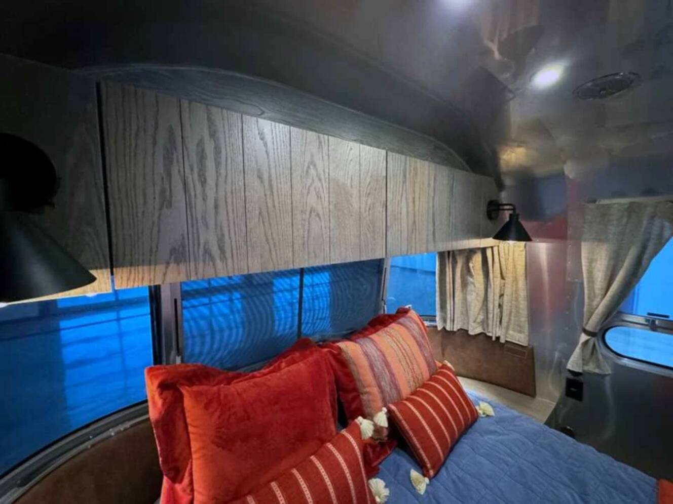 A photo of this 2026 Airstream STETSON 6666 27FBQ HATCH