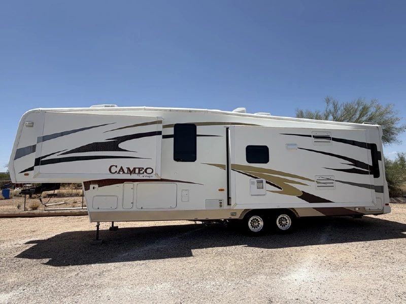 2009 CARRIAGE CAMEO 35SB3