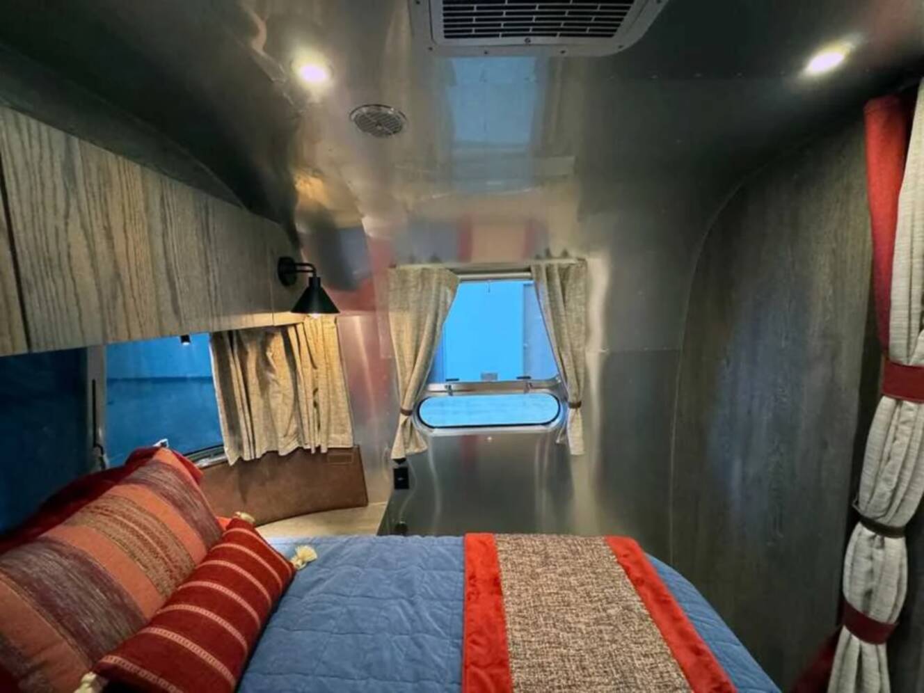 A photo of this 2026 Airstream STETSON 6666 27FBQ HATCH