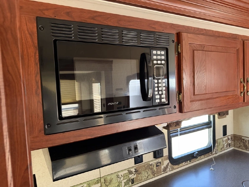 2009 CARRIAGE CAMEO 35SB3