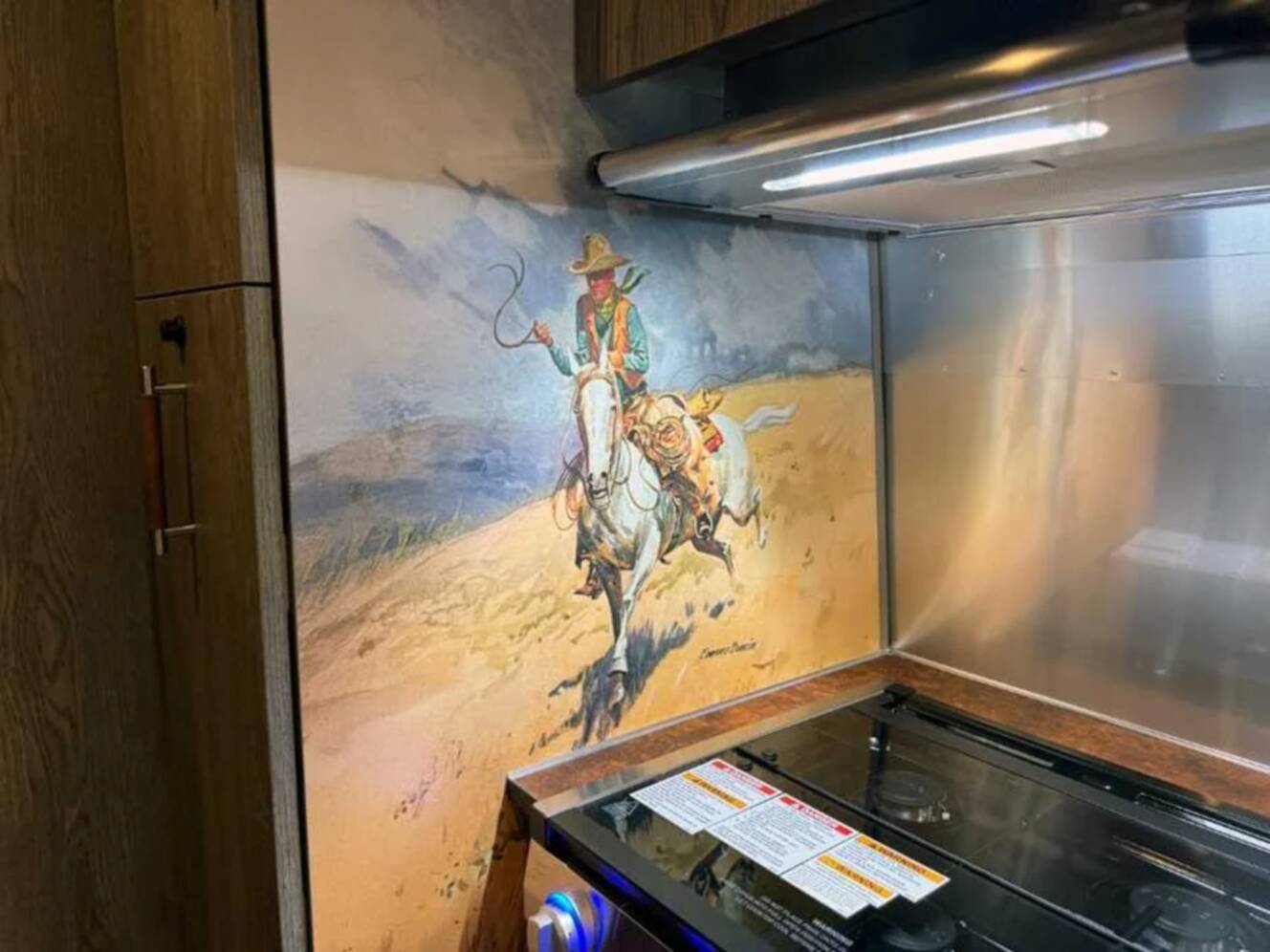 A photo of this 2026 Airstream STETSON 6666 27FBQ HATCH