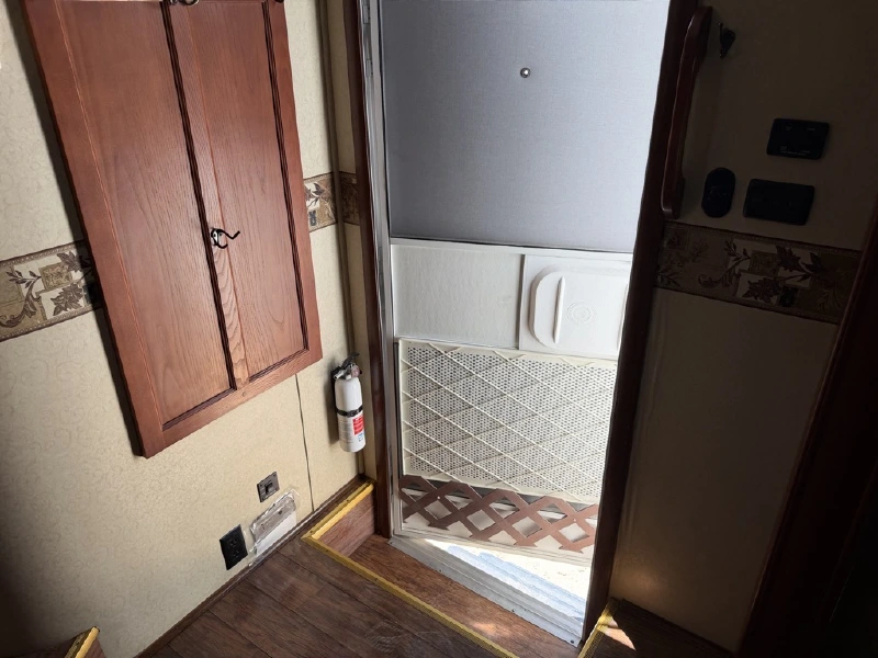 2009 CARRIAGE CAMEO 35SB3