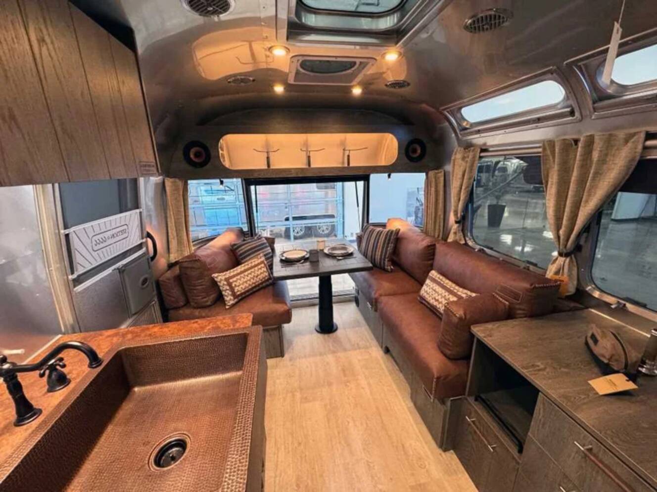 A photo of this 2026 Airstream STETSON 6666 27FBQ HATCH