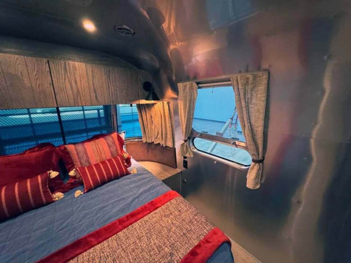 A photo of this 2026 Airstream STETSON 6666 27FBQ HATCH