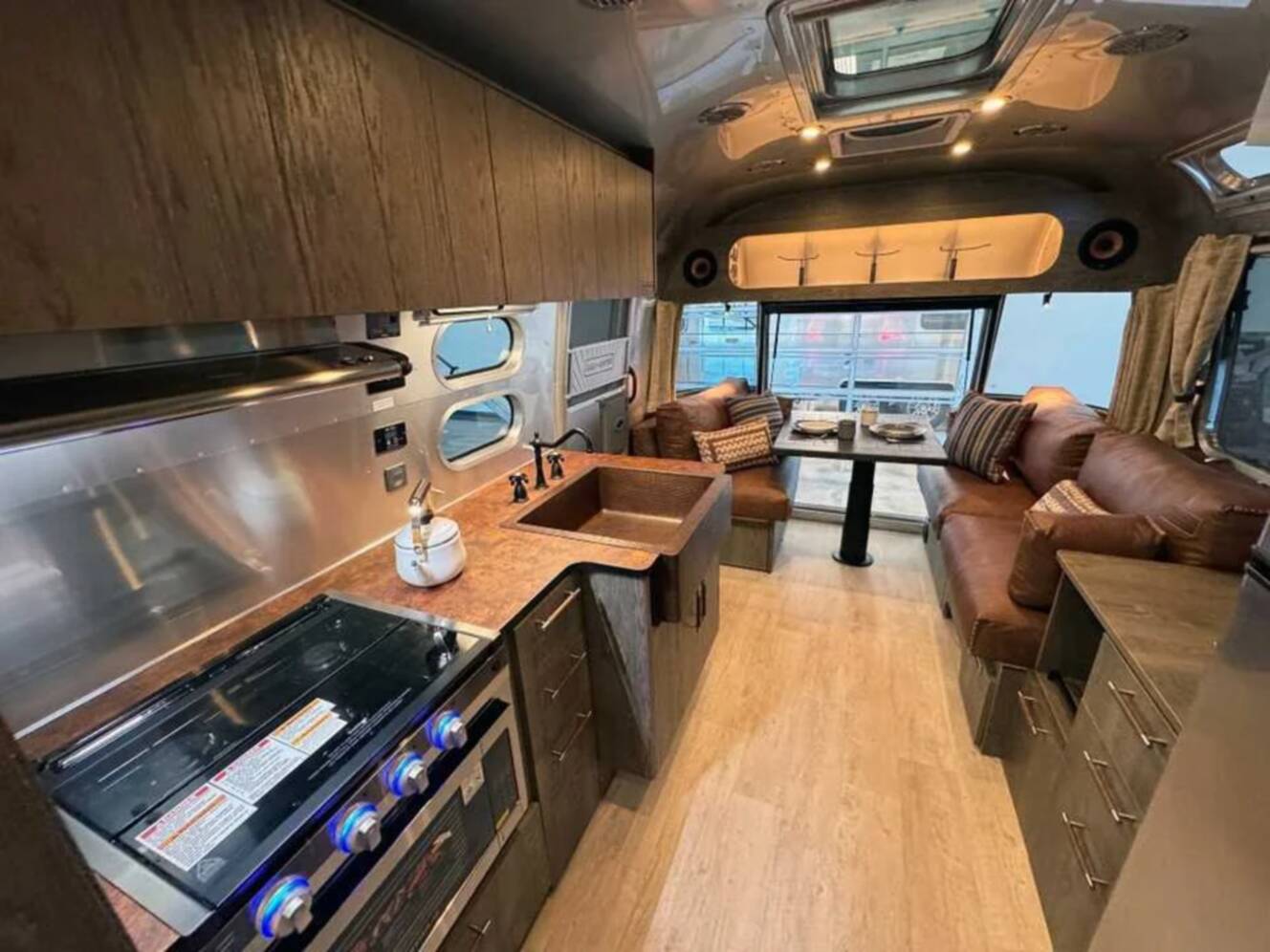 A photo of this 2026 Airstream STETSON 6666 27FBQ HATCH