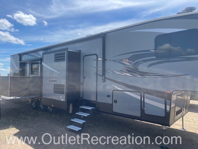 2017 Forest River XLR Thunderbolt 422AMP in clearwater MN