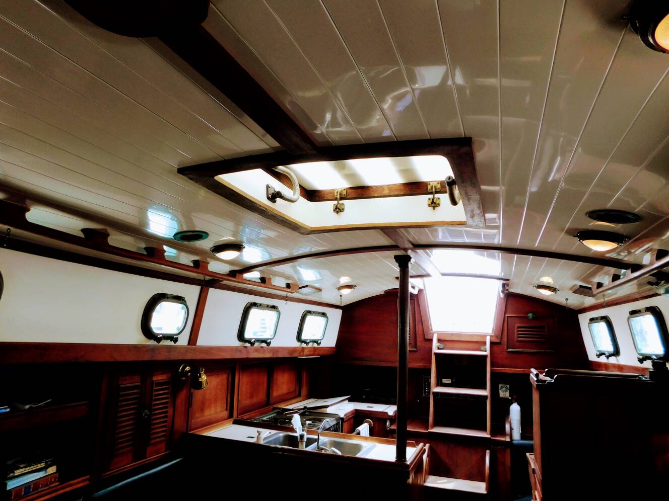 A photo of this 1988 Shannon 37 Cutter Sloop