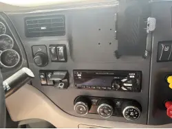2019 PETERBILT 579
