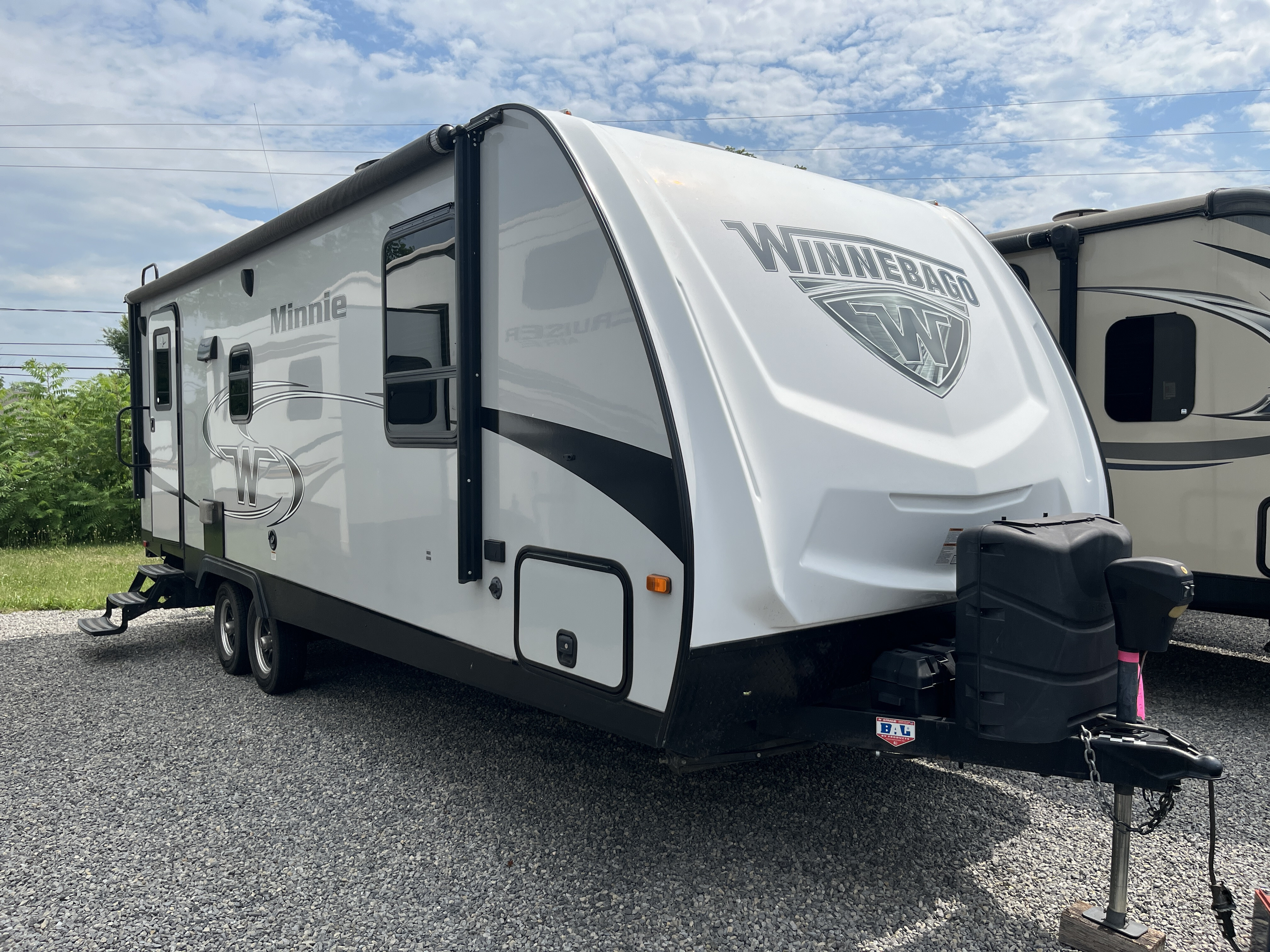 2018 Winnebago Minnie 2250DS in west milton PA