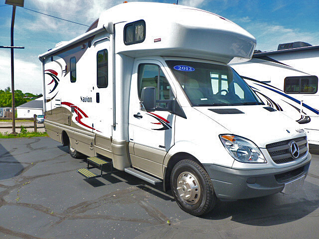 2012 Winnebago Navion 24M in dayton OH