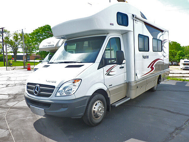 2012 Winnebago Navion 24M in dayton OH