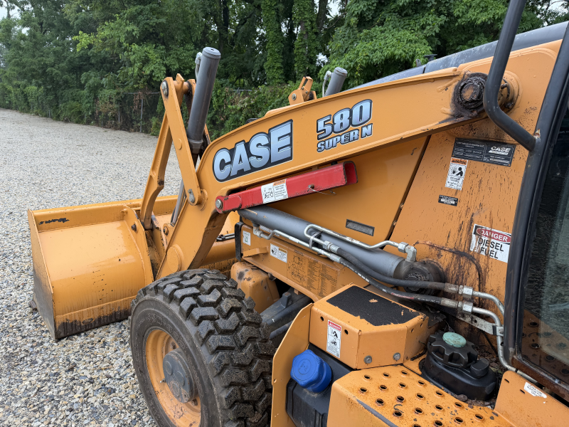 2015 CASE 580SN
