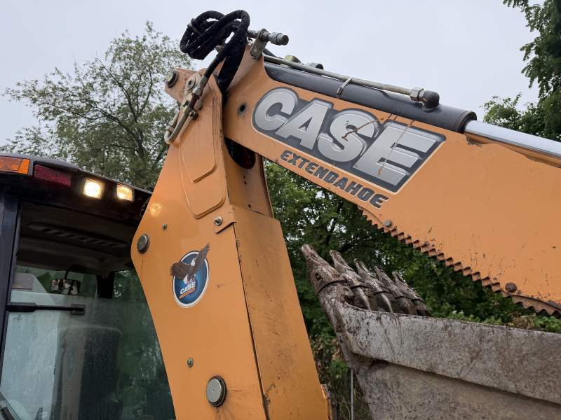 2015 CASE 580SN