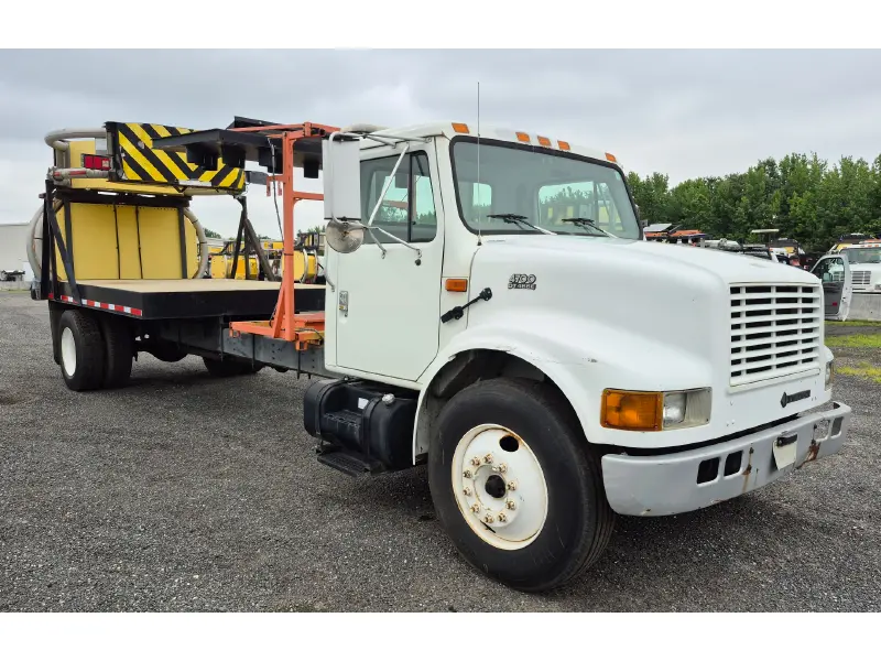 2000 INTERNATIONAL 4600