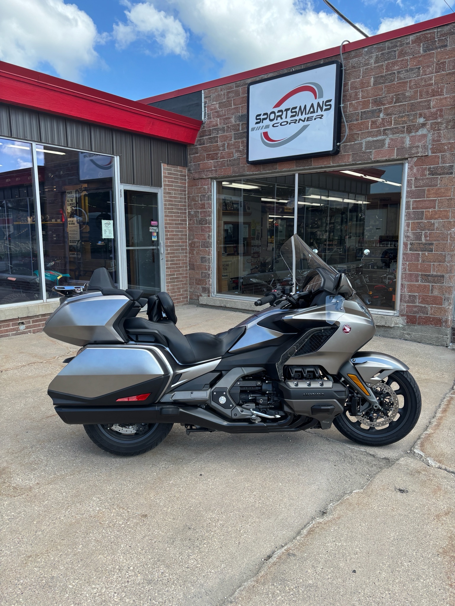 2018 Honda Gold Wing DCT 1800 AUTOMATIC DCT in Algona, IA
