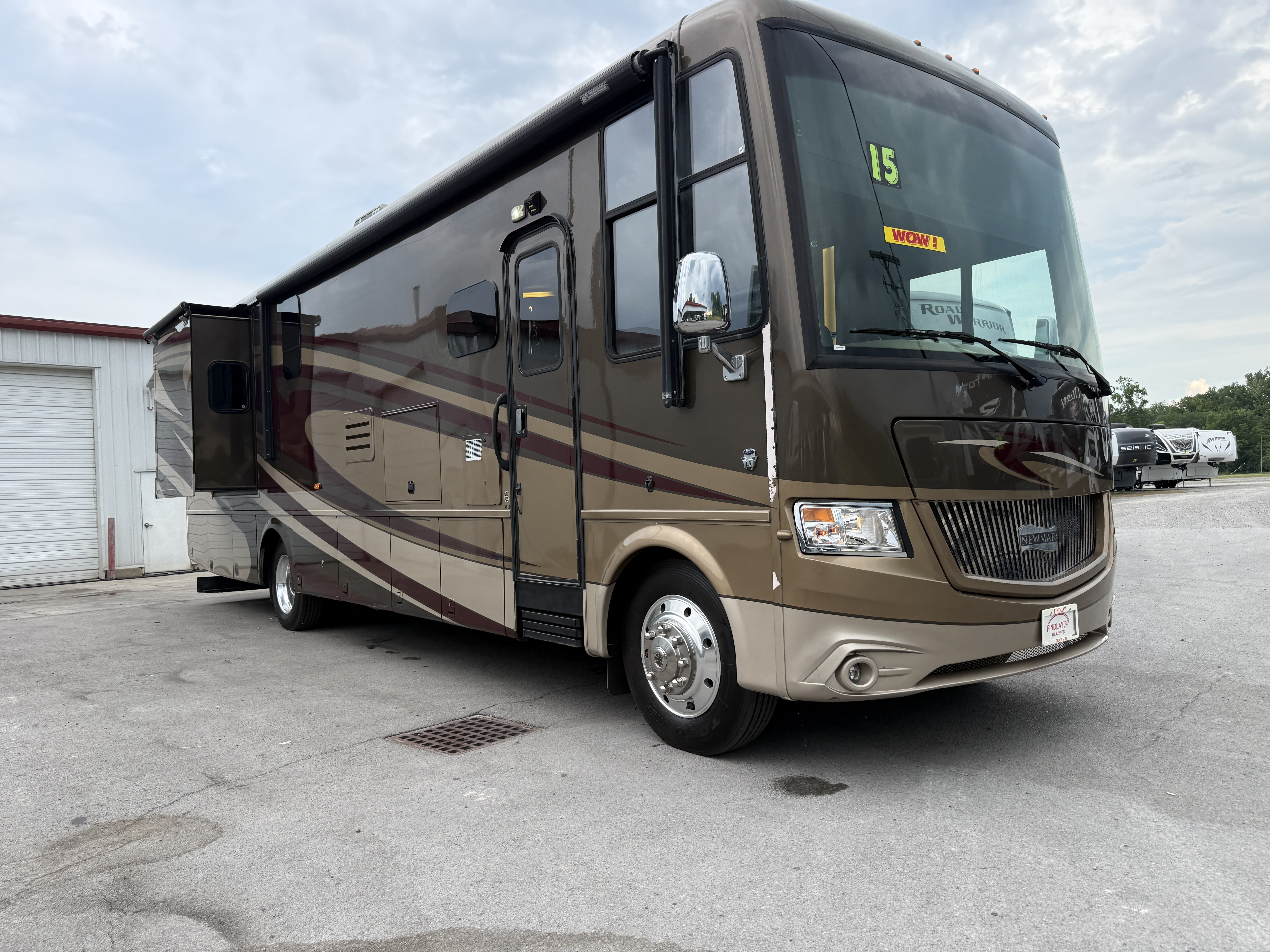 2015 Newmar CANYON STAR 3610 in findlay OH