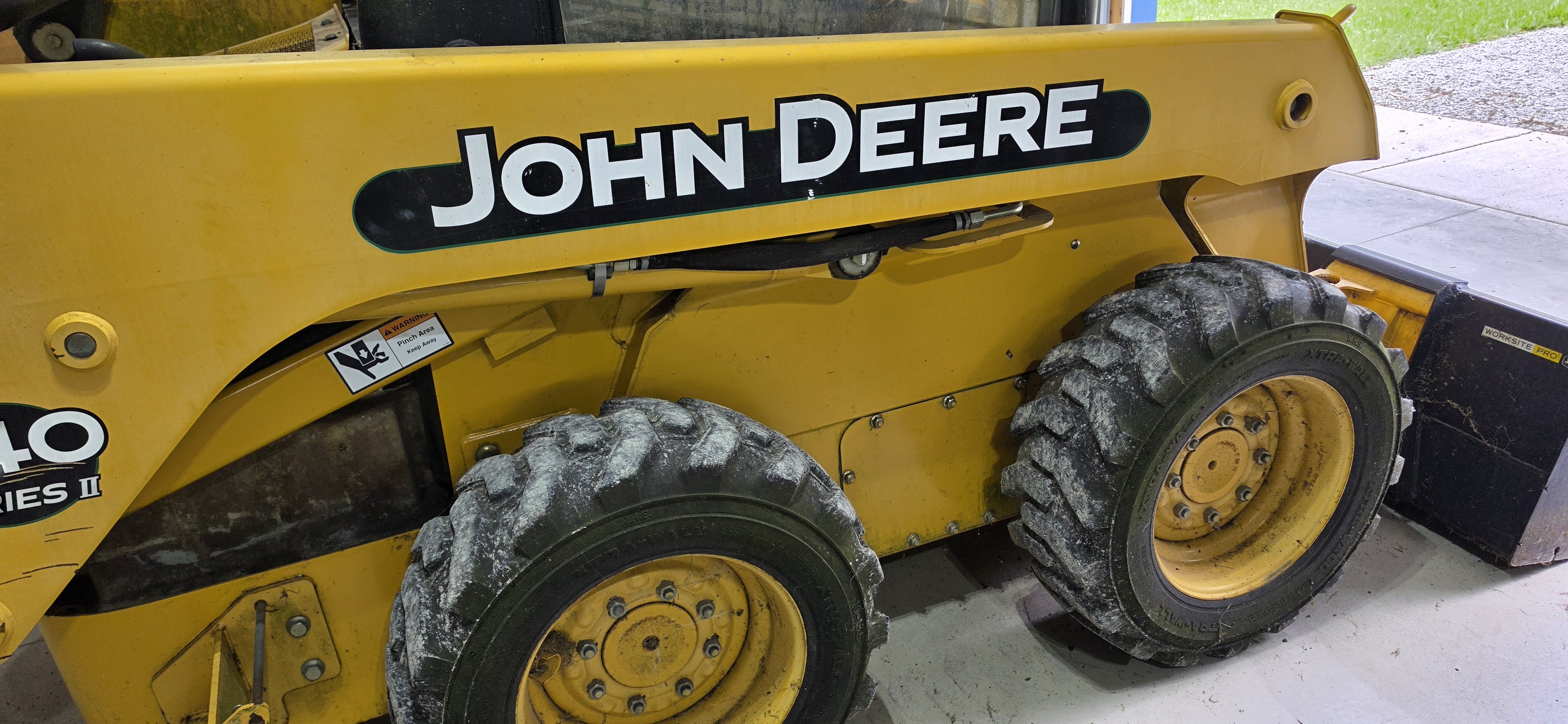 2004 JOHN DEERE 240 Series II in Columbia City, IN