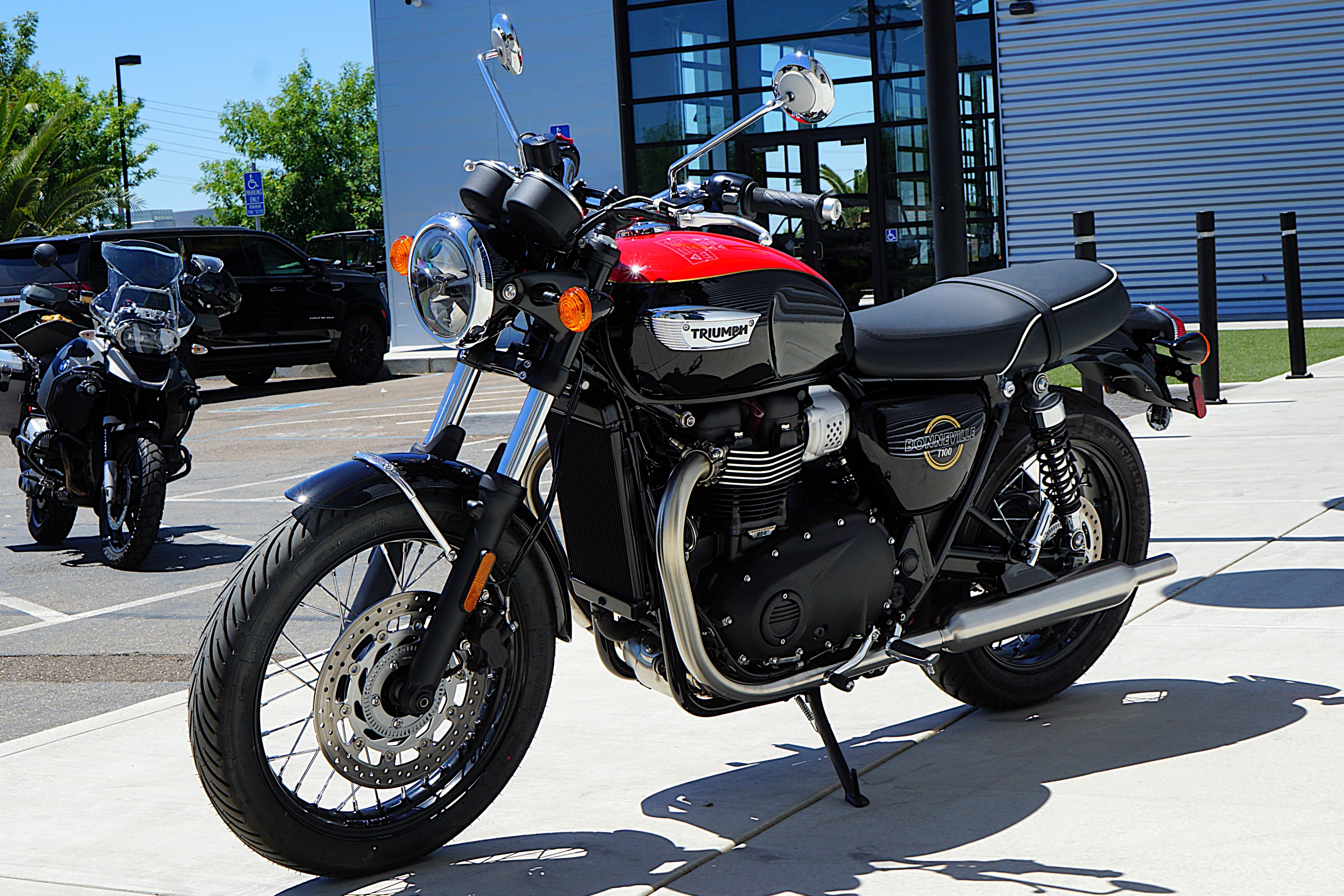 2026 Triumph Bonneville T100 in Elk Grove, CA
